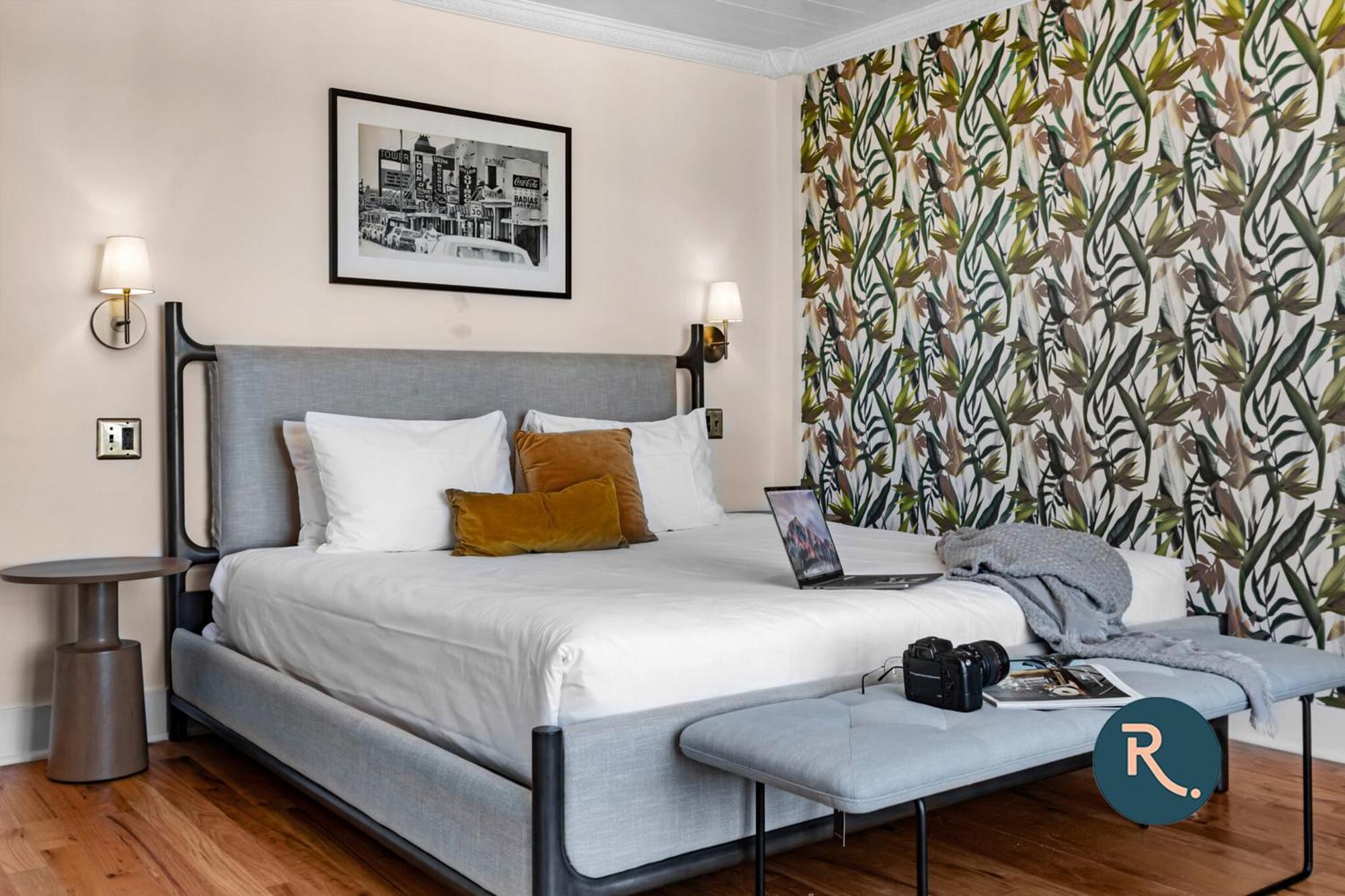 Roami At Tower Hotel - Calle Ocho ไมอามี ภายนอก รูปภาพ
